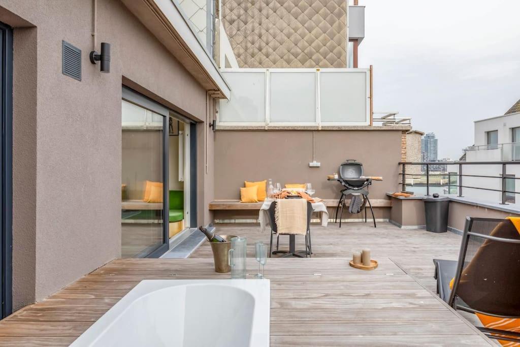 Love Nest - Your Cosy Penthouse Ostend Exterior photo